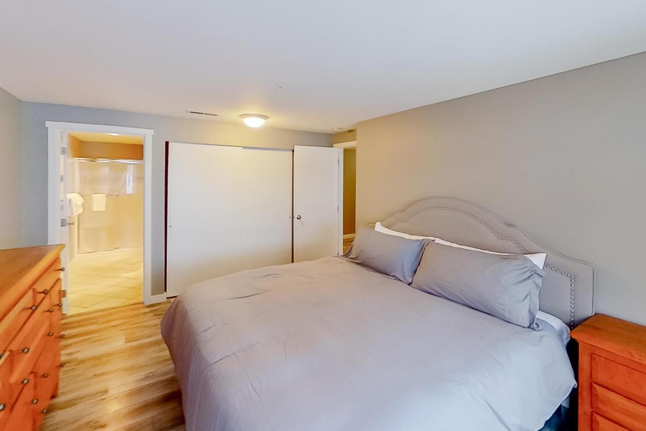 Park Pointe Mutual Apartment Челан Екстериор снимка
