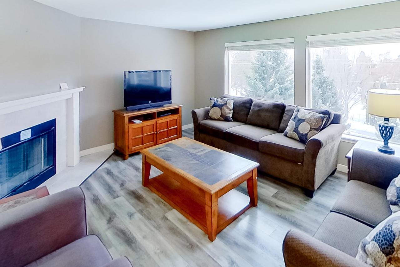Park Pointe Mutual Apartment Челан Екстериор снимка
